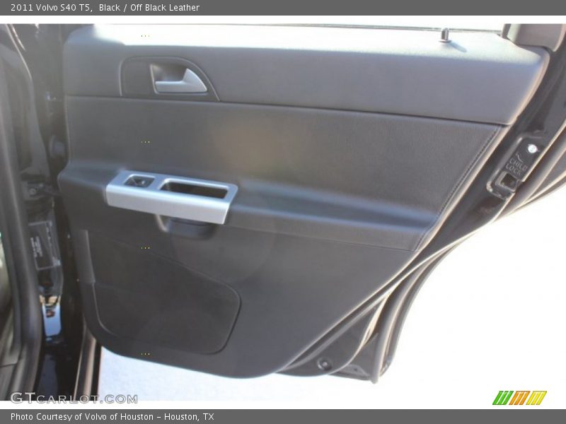 Black / Off Black Leather 2011 Volvo S40 T5