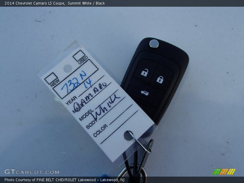 Summit White / Black 2014 Chevrolet Camaro LS Coupe