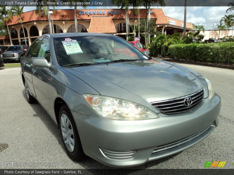 Mineral Green Opalescent / Gray 2005 Toyota Camry LE