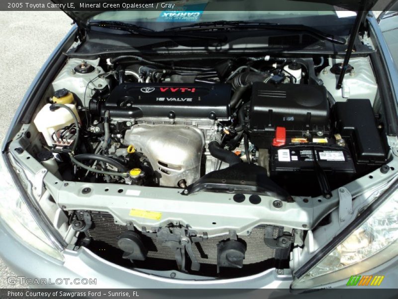 Mineral Green Opalescent / Gray 2005 Toyota Camry LE