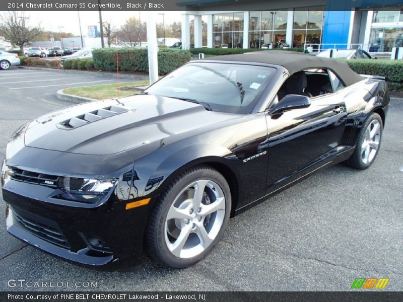 Front 3/4 View of 2014 Camaro SS Convertible