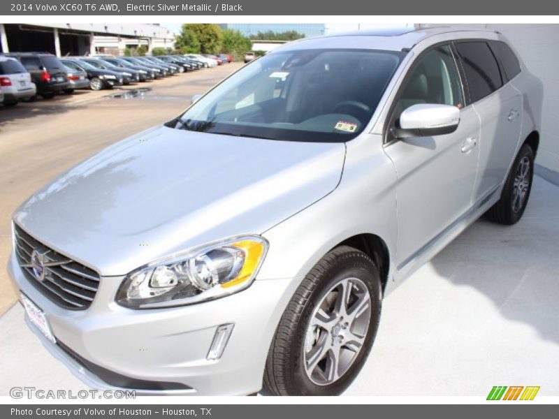 Electric Silver Metallic / Black 2014 Volvo XC60 T6 AWD