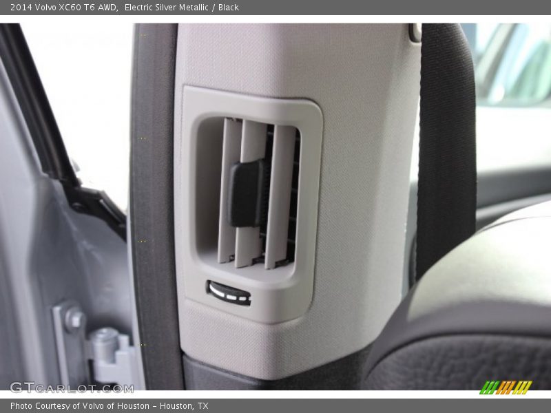 Electric Silver Metallic / Black 2014 Volvo XC60 T6 AWD
