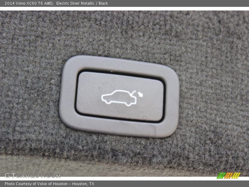 Electric Silver Metallic / Black 2014 Volvo XC60 T6 AWD