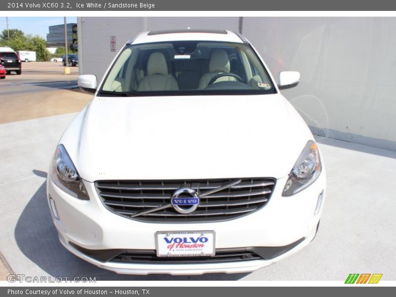 Ice White / Sandstone Beige 2014 Volvo XC60 3.2