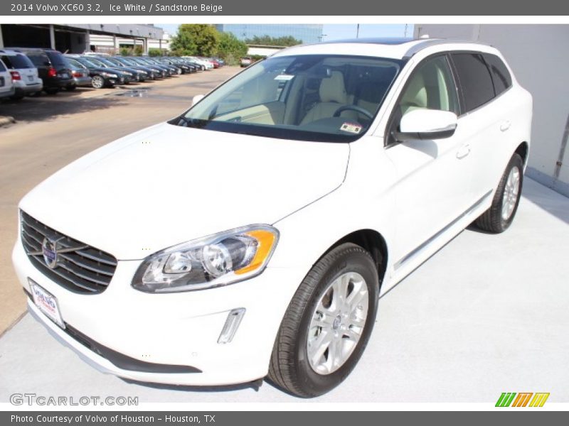 Ice White / Sandstone Beige 2014 Volvo XC60 3.2