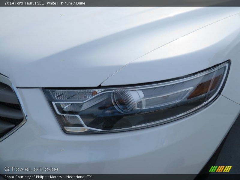 White Platinum / Dune 2014 Ford Taurus SEL