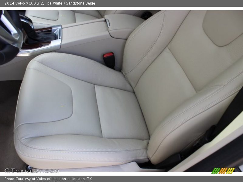 Ice White / Sandstone Beige 2014 Volvo XC60 3.2