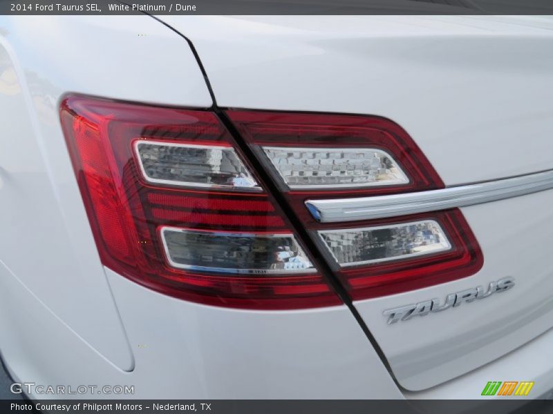 White Platinum / Dune 2014 Ford Taurus SEL