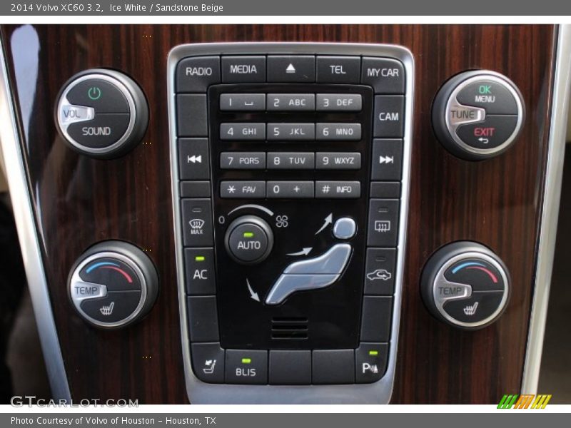 Ice White / Sandstone Beige 2014 Volvo XC60 3.2