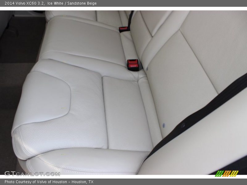Ice White / Sandstone Beige 2014 Volvo XC60 3.2