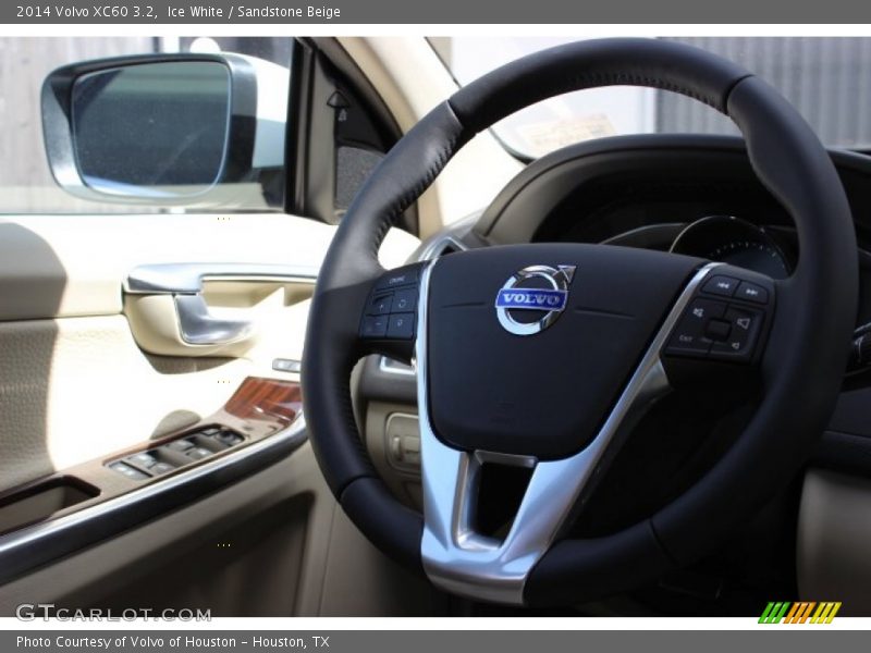 Ice White / Sandstone Beige 2014 Volvo XC60 3.2