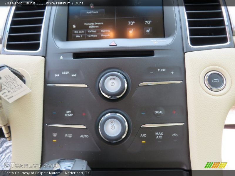 White Platinum / Dune 2014 Ford Taurus SEL