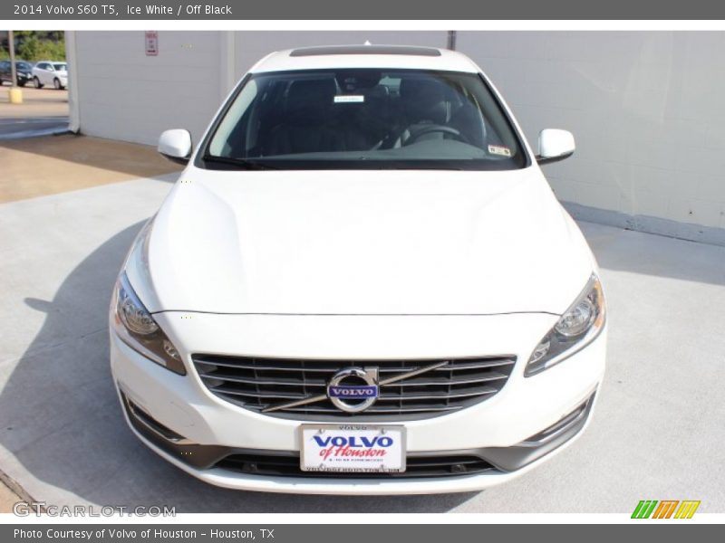 Ice White / Off Black 2014 Volvo S60 T5
