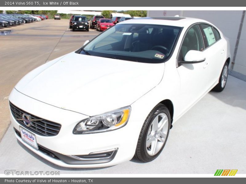 Ice White / Off Black 2014 Volvo S60 T5