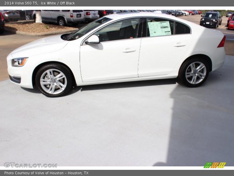 Ice White / Off Black 2014 Volvo S60 T5