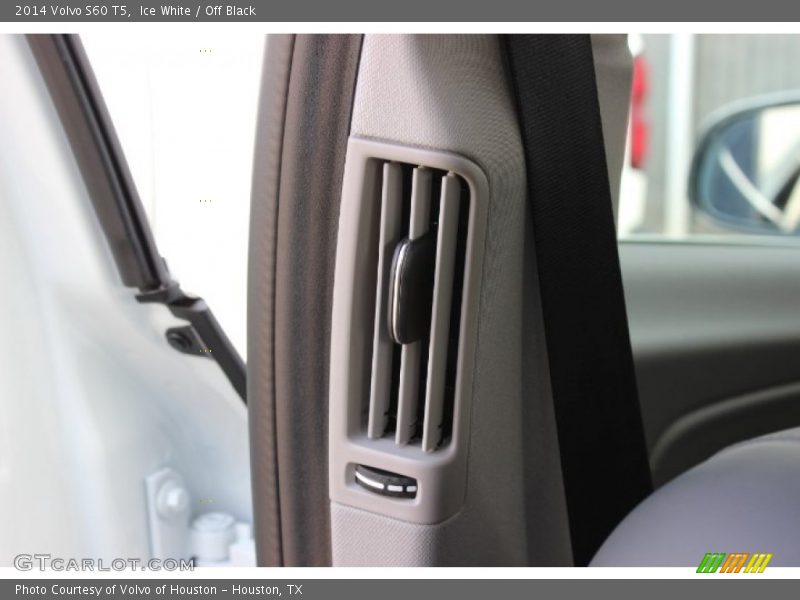 Ice White / Off Black 2014 Volvo S60 T5