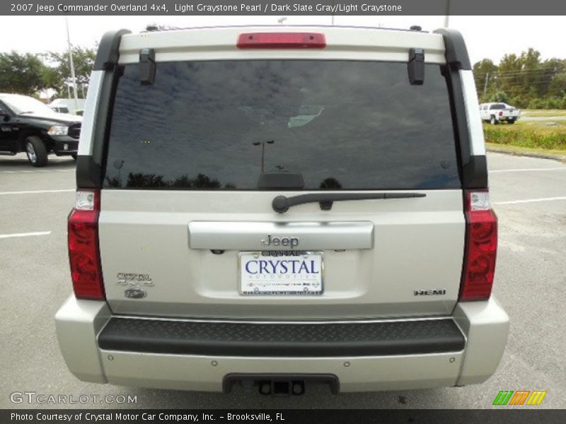 Light Graystone Pearl / Dark Slate Gray/Light Graystone 2007 Jeep Commander Overland 4x4