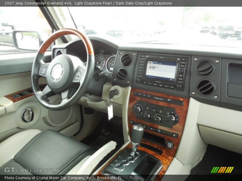 Light Graystone Pearl / Dark Slate Gray/Light Graystone 2007 Jeep Commander Overland 4x4