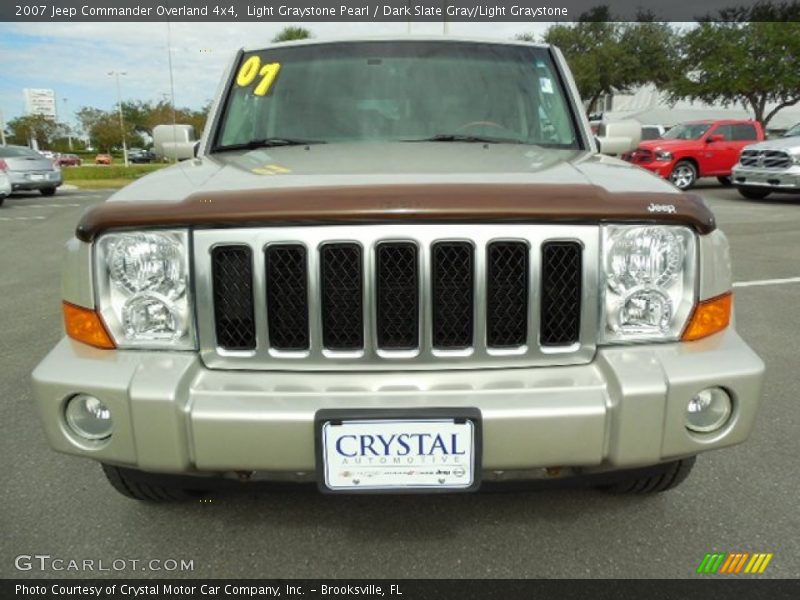 Light Graystone Pearl / Dark Slate Gray/Light Graystone 2007 Jeep Commander Overland 4x4