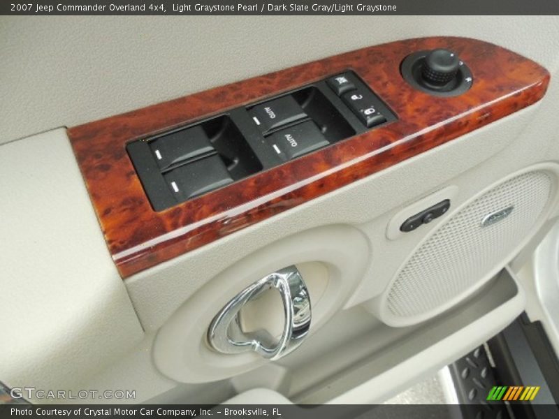 Light Graystone Pearl / Dark Slate Gray/Light Graystone 2007 Jeep Commander Overland 4x4