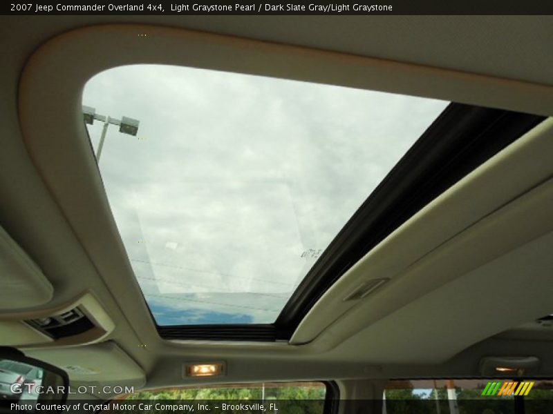 Light Graystone Pearl / Dark Slate Gray/Light Graystone 2007 Jeep Commander Overland 4x4