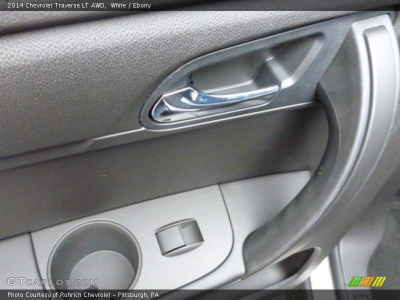 White / Ebony 2014 Chevrolet Traverse LT AWD