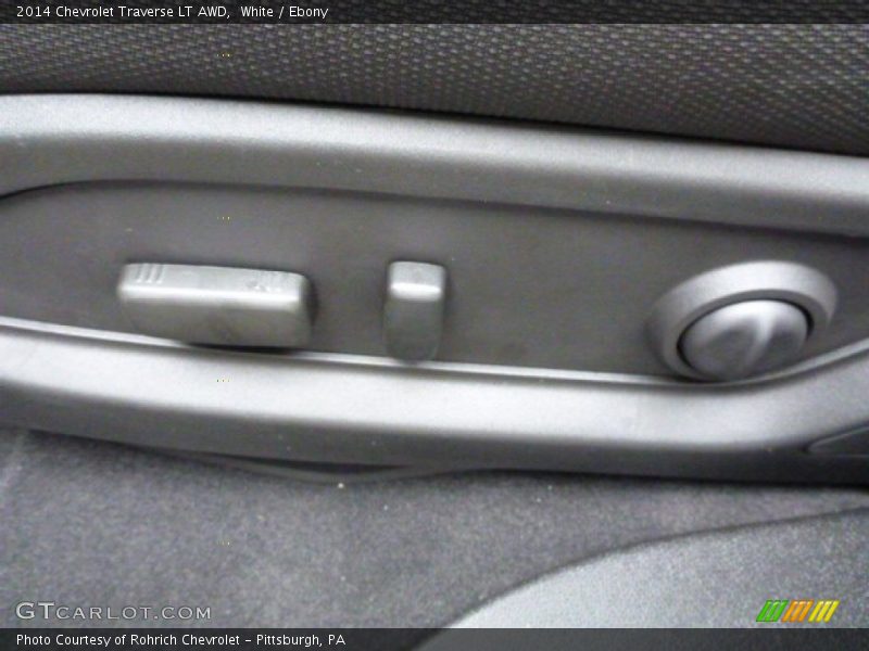 White / Ebony 2014 Chevrolet Traverse LT AWD