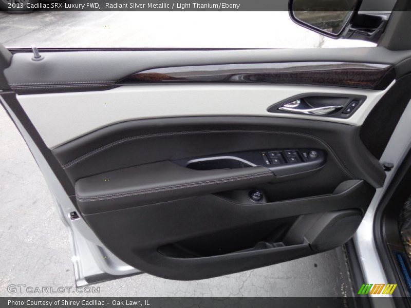 Radiant Silver Metallic / Light Titanium/Ebony 2013 Cadillac SRX Luxury FWD