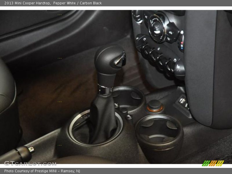 Pepper White / Carbon Black 2013 Mini Cooper Hardtop