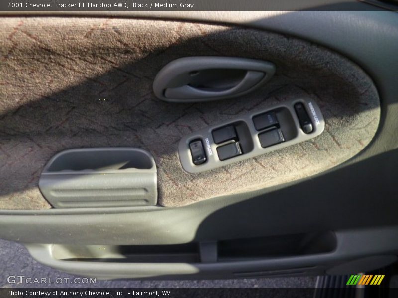 Black / Medium Gray 2001 Chevrolet Tracker LT Hardtop 4WD