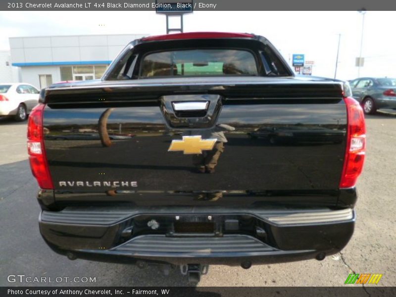 Black / Ebony 2013 Chevrolet Avalanche LT 4x4 Black Diamond Edition