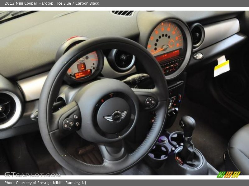 Ice Blue / Carbon Black 2013 Mini Cooper Hardtop