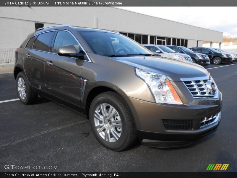 Front 3/4 View of 2014 SRX Luxury
