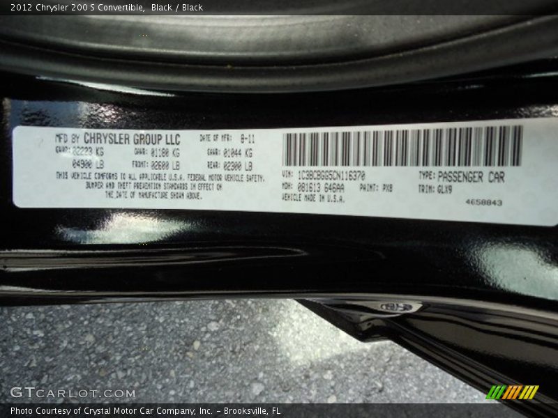 Black / Black 2012 Chrysler 200 S Convertible