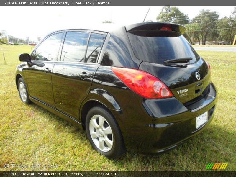 Super Black / Charcoal 2009 Nissan Versa 1.8 SL Hatchback