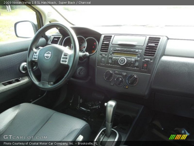 Super Black / Charcoal 2009 Nissan Versa 1.8 SL Hatchback