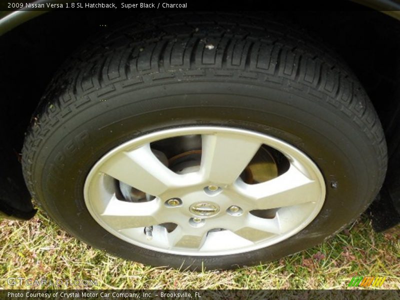 Super Black / Charcoal 2009 Nissan Versa 1.8 SL Hatchback