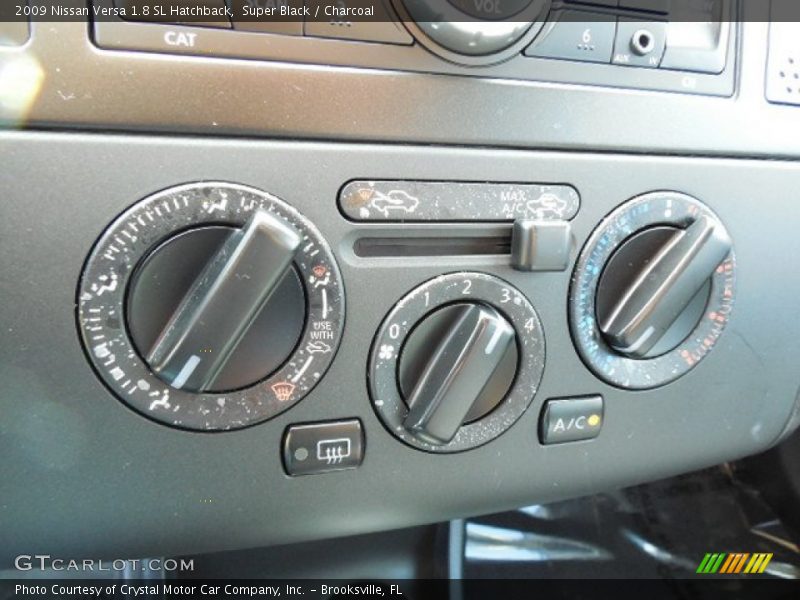 Super Black / Charcoal 2009 Nissan Versa 1.8 SL Hatchback