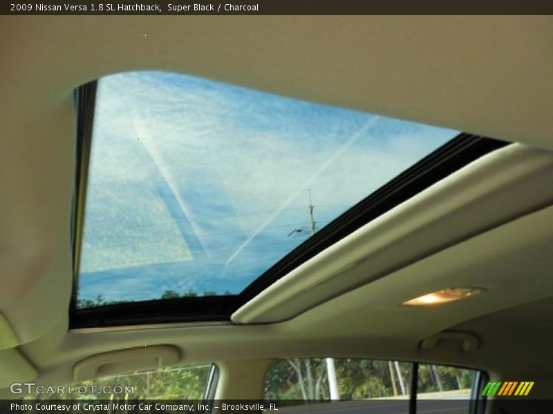 Super Black / Charcoal 2009 Nissan Versa 1.8 SL Hatchback