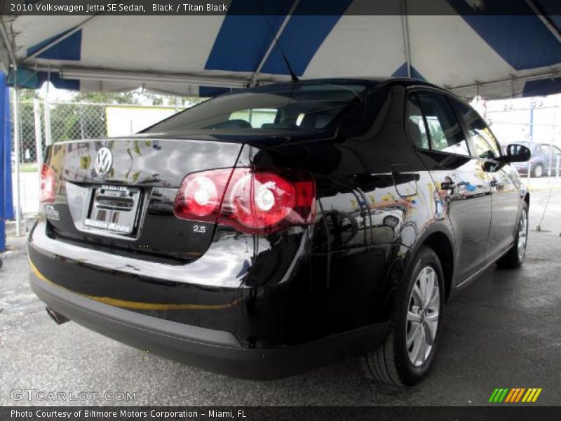 Black / Titan Black 2010 Volkswagen Jetta SE Sedan