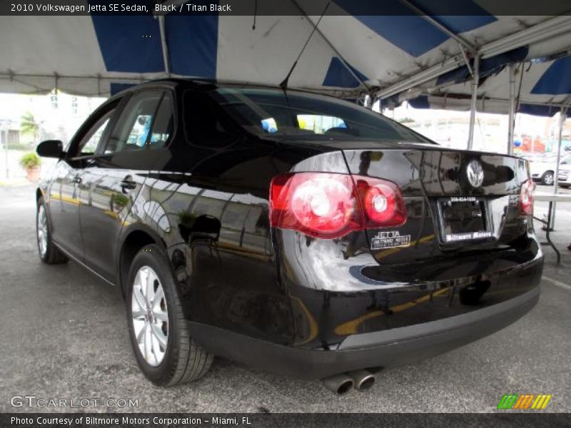 Black / Titan Black 2010 Volkswagen Jetta SE Sedan