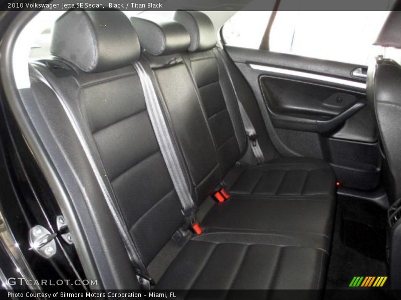 Black / Titan Black 2010 Volkswagen Jetta SE Sedan