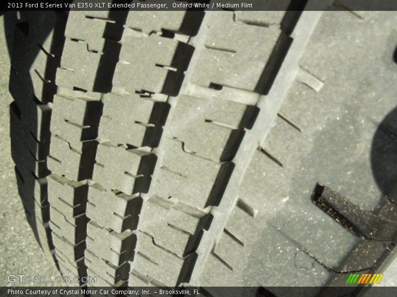 Oxford White / Medium Flint 2013 Ford E Series Van E350 XLT Extended Passenger