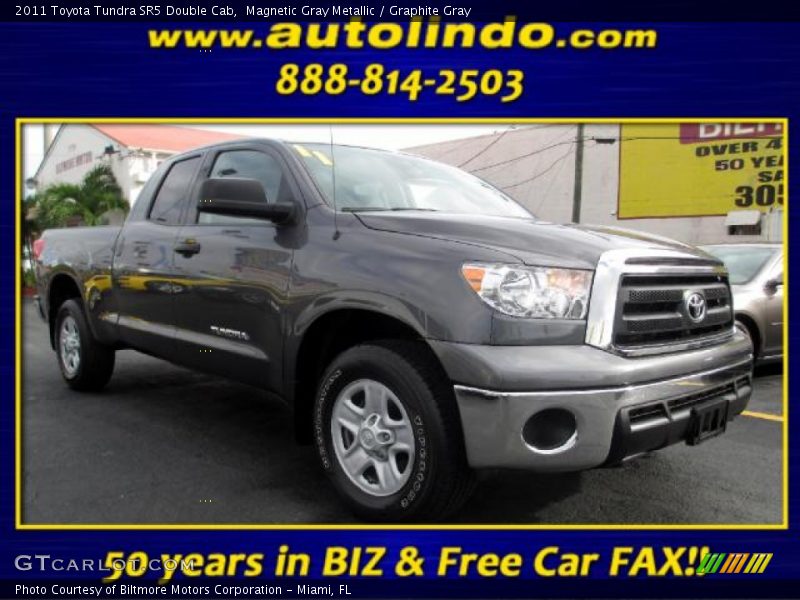 Magnetic Gray Metallic / Graphite Gray 2011 Toyota Tundra SR5 Double Cab