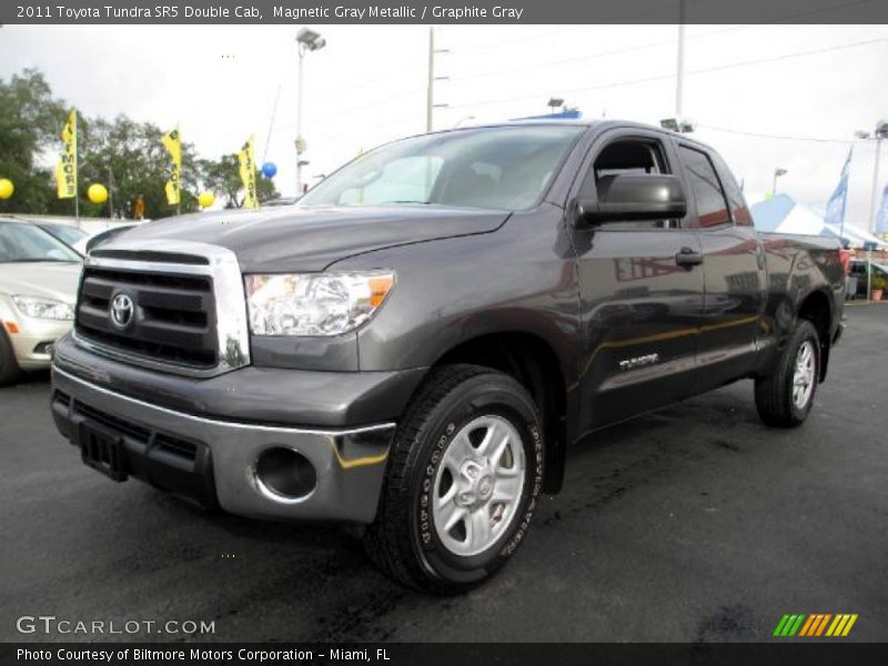 Magnetic Gray Metallic / Graphite Gray 2011 Toyota Tundra SR5 Double Cab