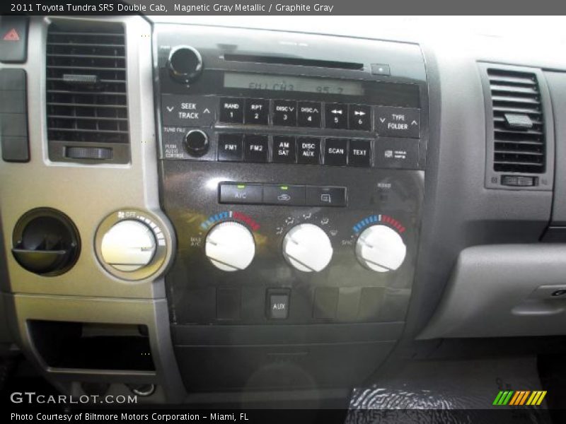Magnetic Gray Metallic / Graphite Gray 2011 Toyota Tundra SR5 Double Cab