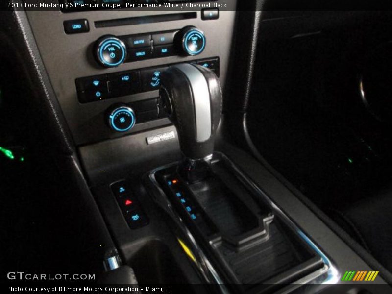 Performance White / Charcoal Black 2013 Ford Mustang V6 Premium Coupe