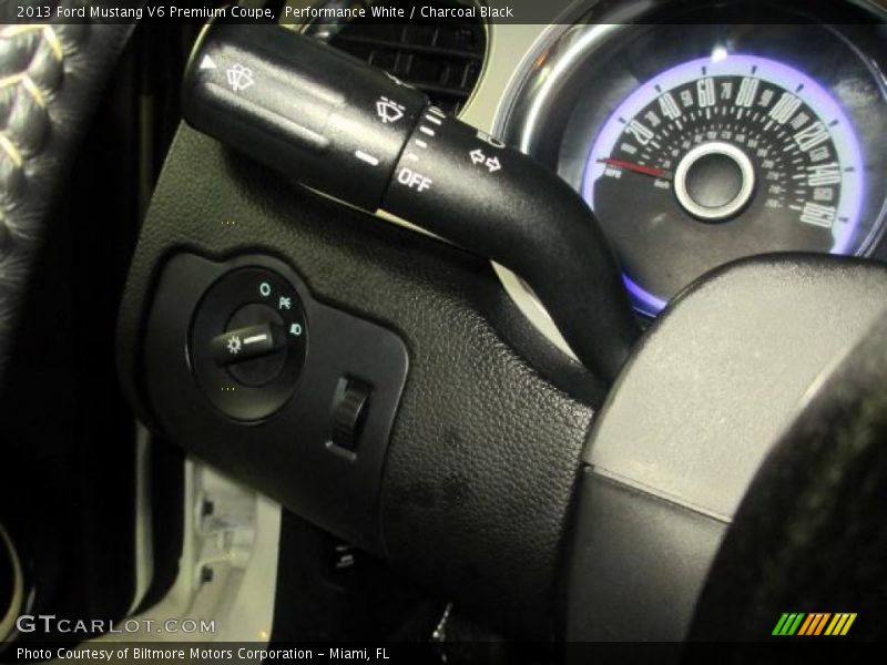 Performance White / Charcoal Black 2013 Ford Mustang V6 Premium Coupe