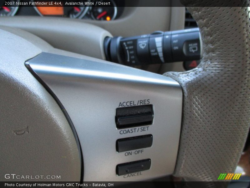 Avalanche White / Desert 2007 Nissan Pathfinder LE 4x4